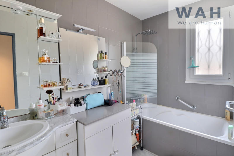 Villa - 177 m² - 7 pièces