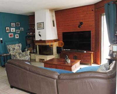 Maison - 179 m² - 8 pièces