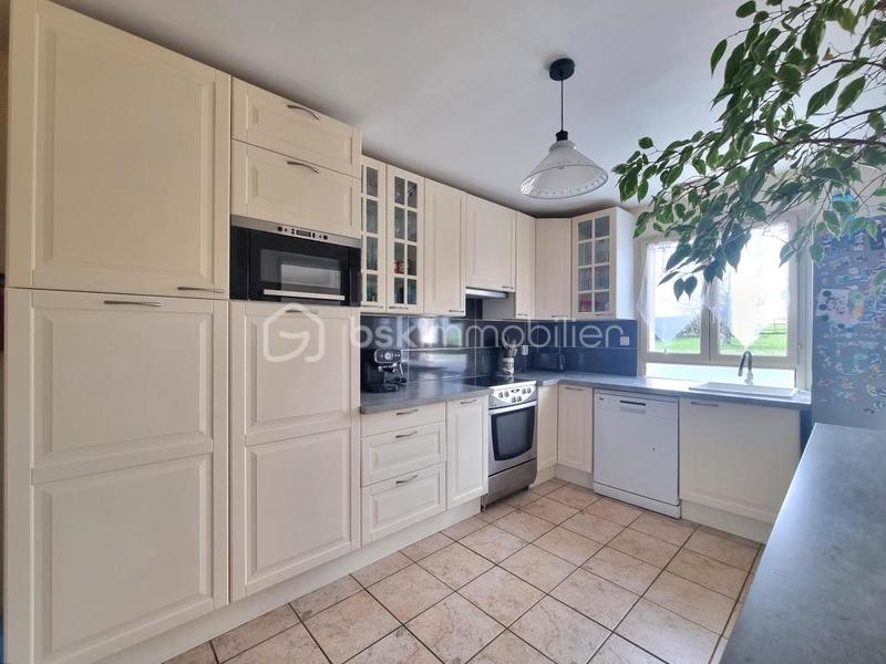 Maison traditionnelle - 109 m² - 5 pièces