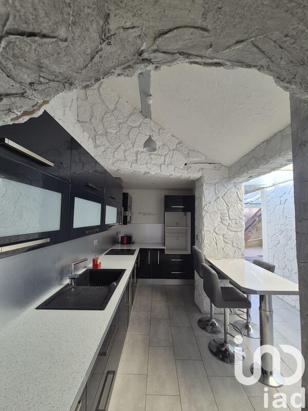 Maison de ville - 228 m² - 7 pièces