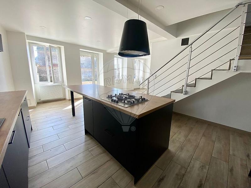 Maison - 146 m² - 6 pièces