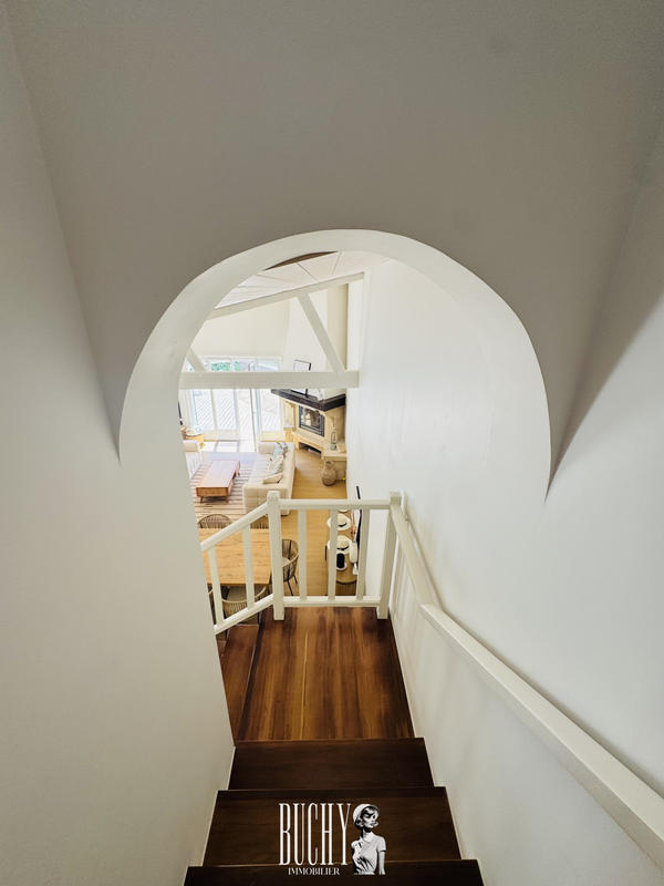 Maison - 188 m² - 7 pièces