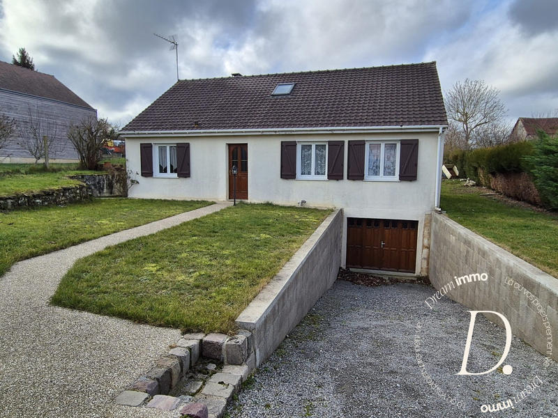 Maison traditionnelle - 109 m² - 6 pièces