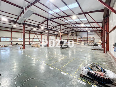 Local d'activité / Entrepôt - 1 098 m² - 9 pièces