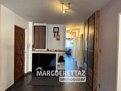 Appartement - 96 m² - 4 pièces