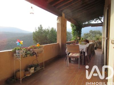 Maison - 275 m² - 10 pièces