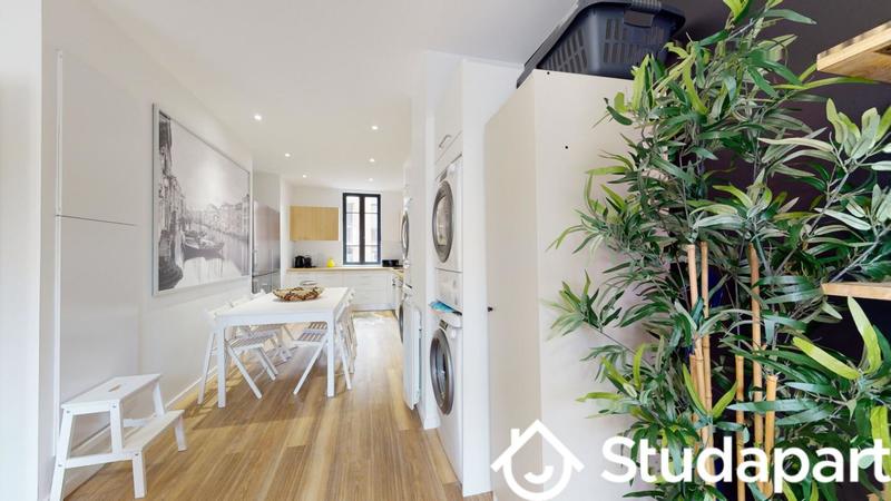 Chambre - 13 m² - 1 pièce