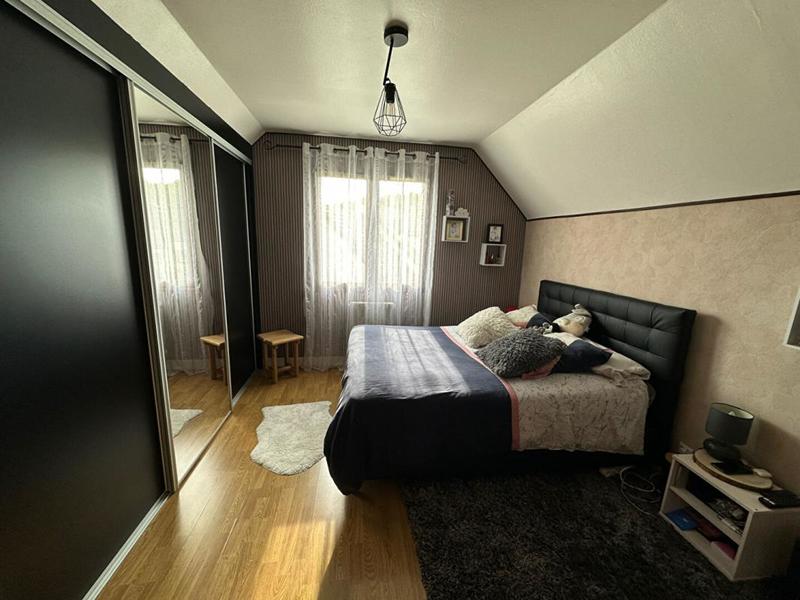 Maison - 95 m² - 5 pièces