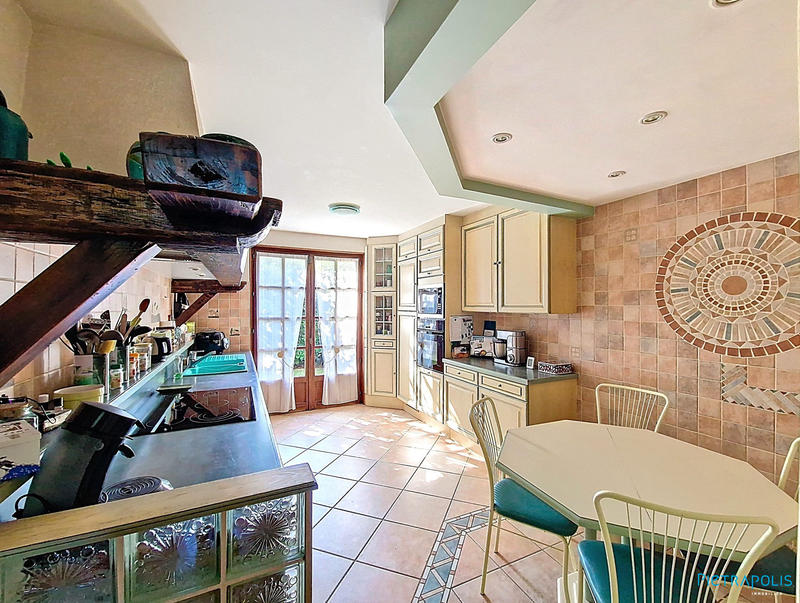 Maison - 195 m² - 7 pièces