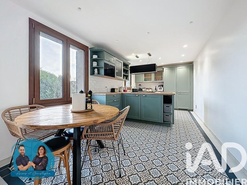 Maison - 180 m² - 5 pièces