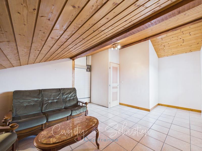 Maison - 161 m² - 8 pièces