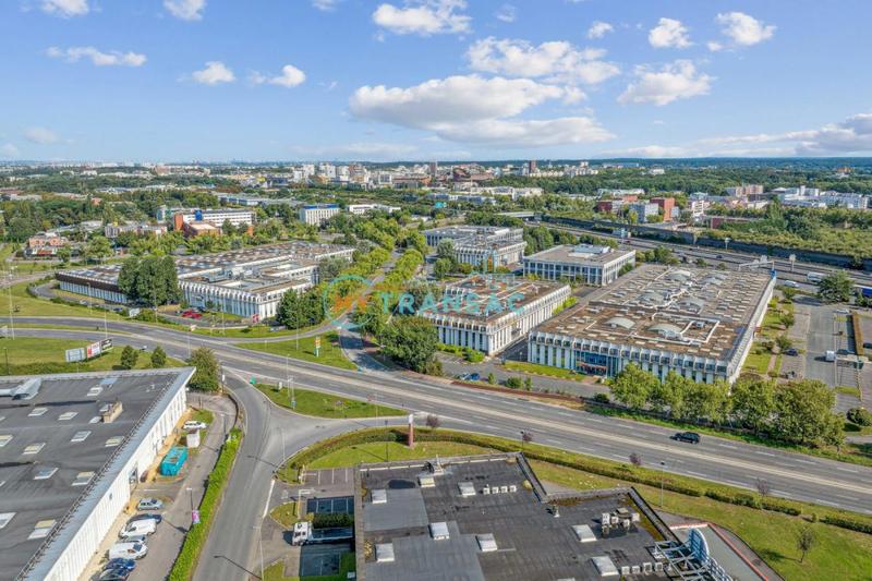 Local d'activité / Entrepôt - 678 m²