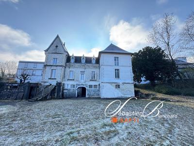 Château - 578 m² - 13 pièces