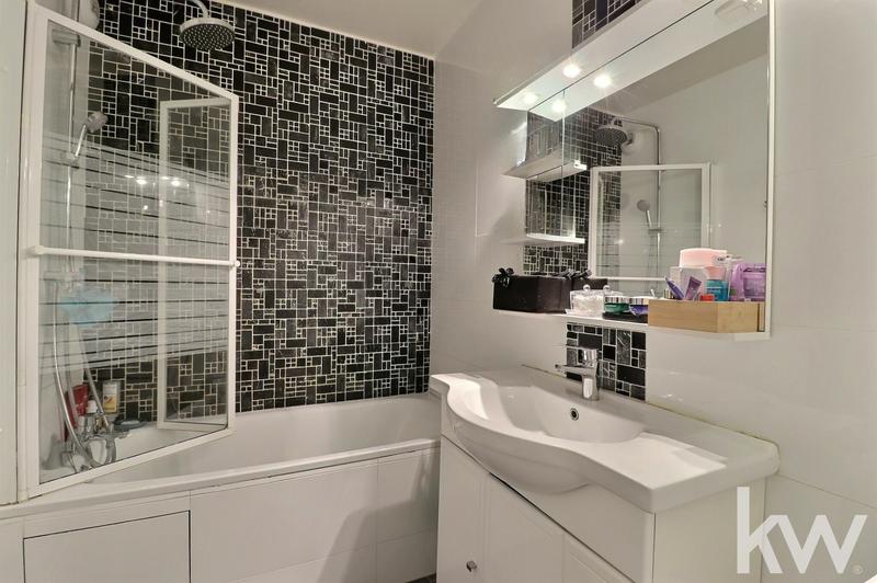 Appartement - 99 m² - 5 pièces