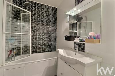 Appartement - 99 m² - 5 pièces