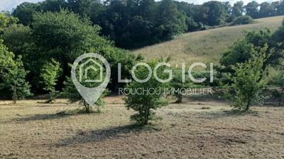 Terrain constructible - 1 818 m²