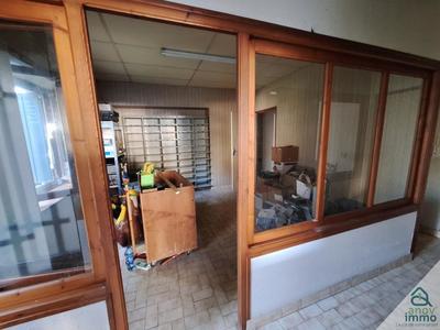 Local commercial - 6 pièces