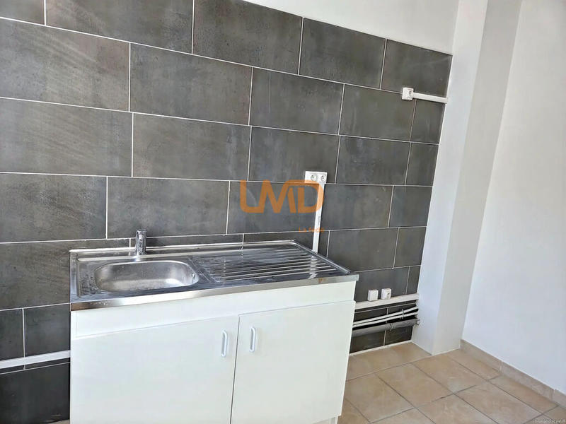 Immeuble - 238 m² - 9 pièces