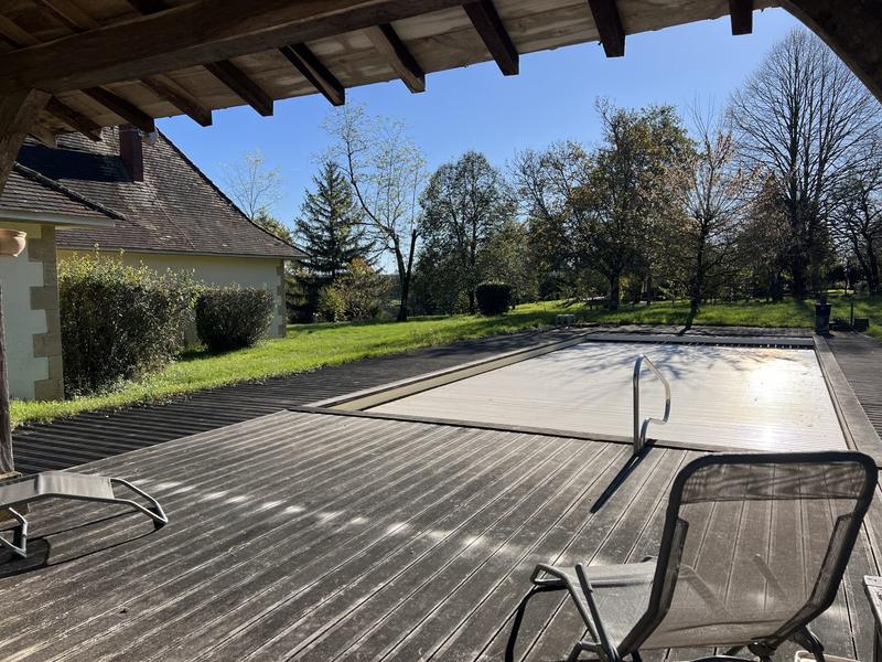 Maison traditionnelle - 320 m² - 7 pièces