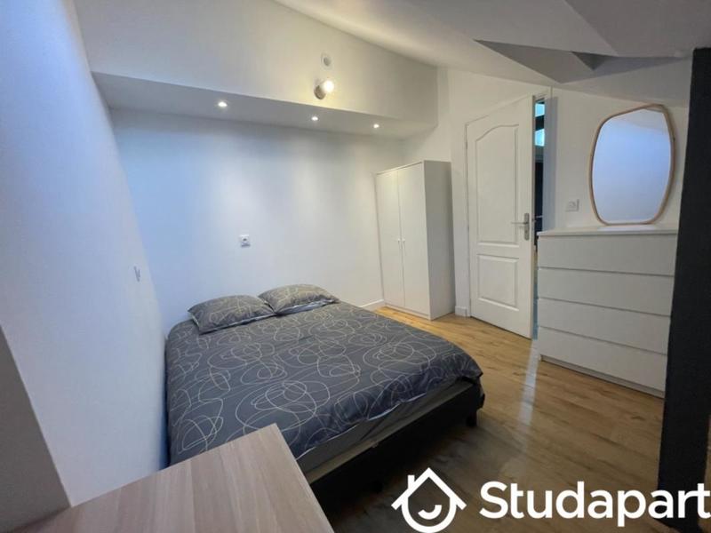 Chambre - 12 m² - 1 pièce