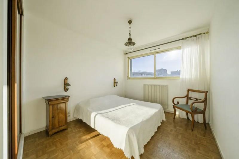 Appartement - 95 m² - 4 pièces