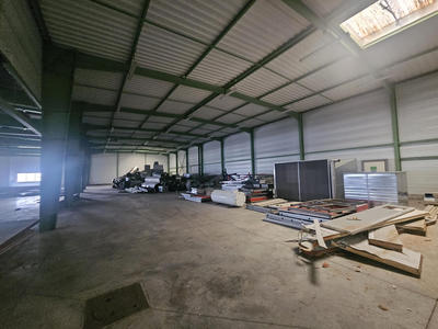Local d'activités - 4 000 m²