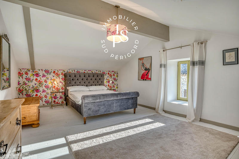 Maison - 155 m² - 6 pièces