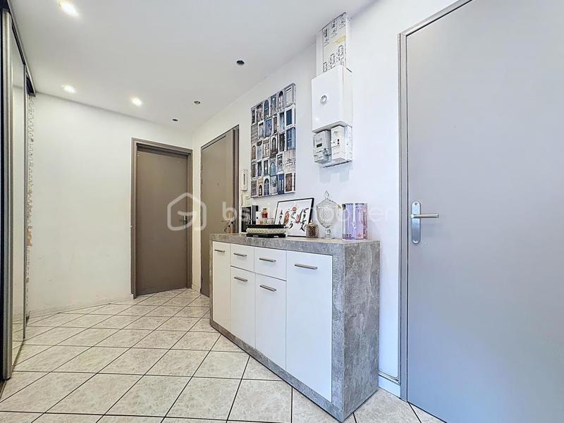 Appartement - 108 m² - 5 pièces