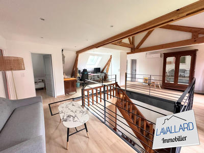 Maison - 202 m² - 8 pièces