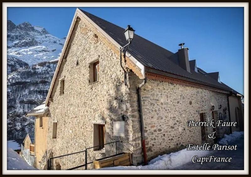 Châlet - 280 m² - 8 pièces