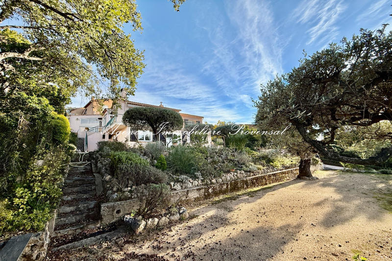 Maison - 168 m² - 2 pièces