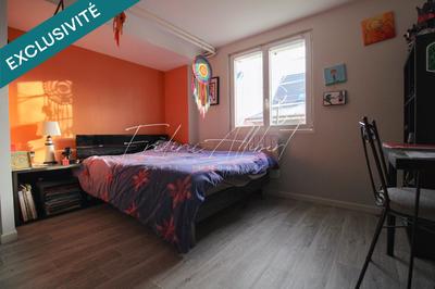 Maison - 135 m² - 7 pièces