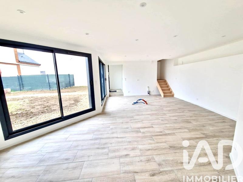 Maison - 91 m² - 5 pièces