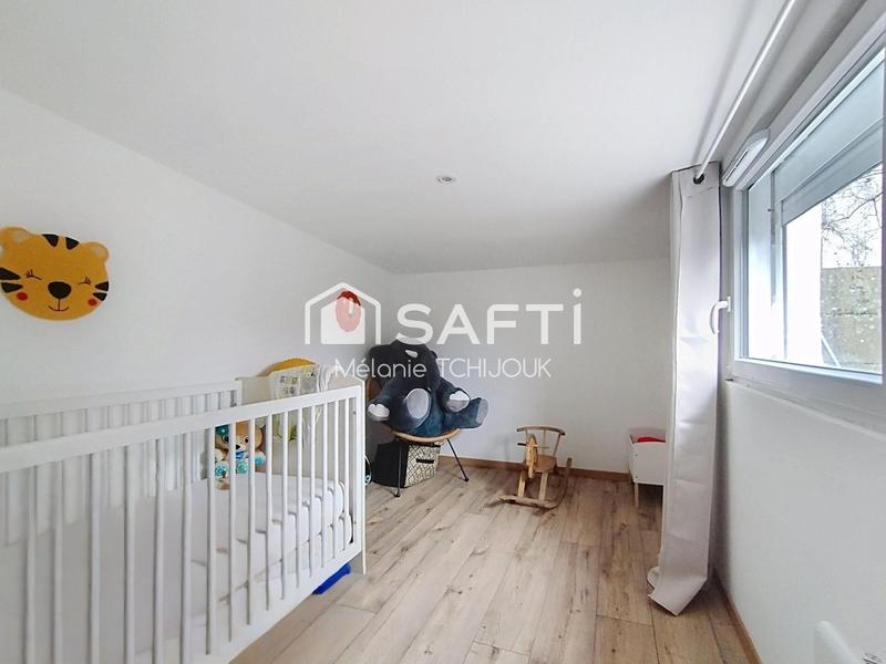 Maison - 90 m² - 4 pièces