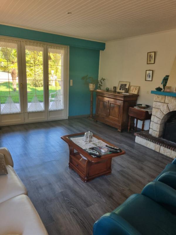 Maison - 204 m² - 8 pièces