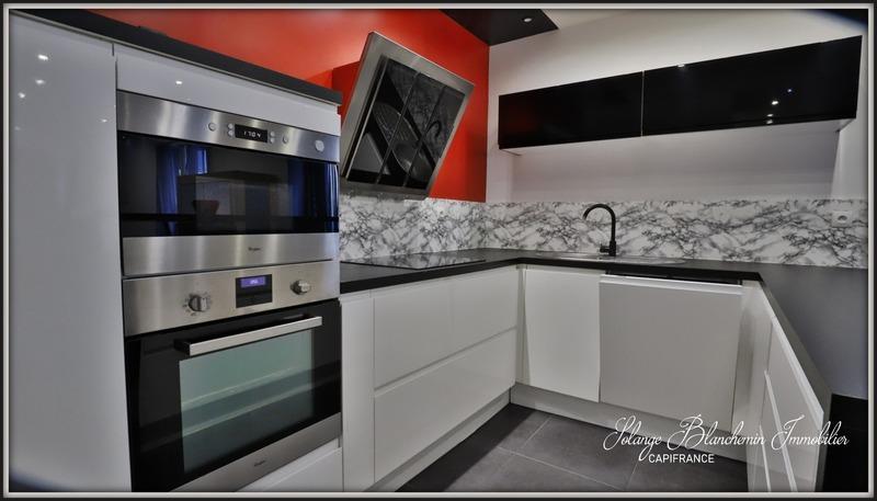 Maison traditionnelle - 175 m² - 7 pièces