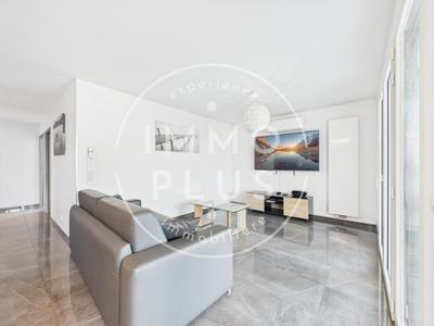 Appartement - 80 m² - 3 pièces