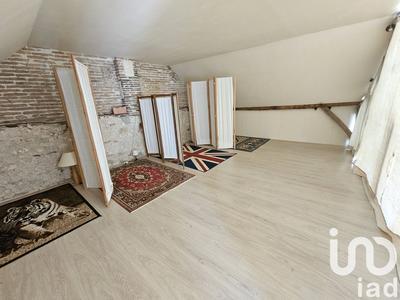 Maison - 168 m² - 8 pièces