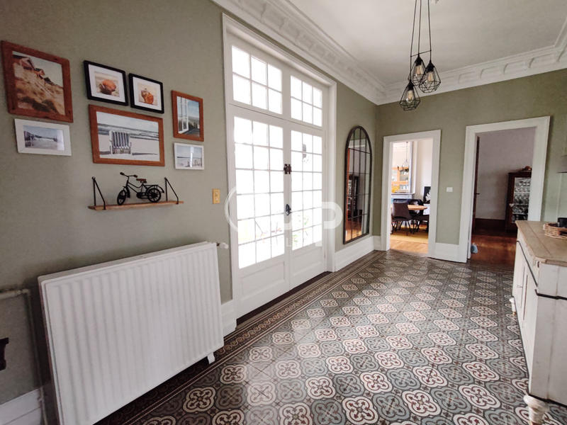 Maison de maîtres - 390 m² - 12 pièces