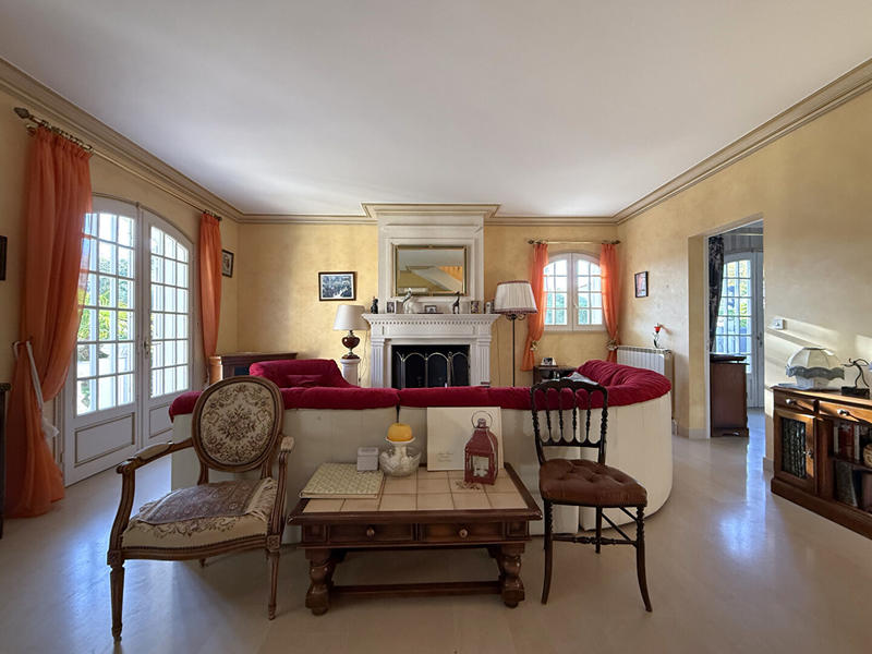 Maison - 198 m² - 6 pièces