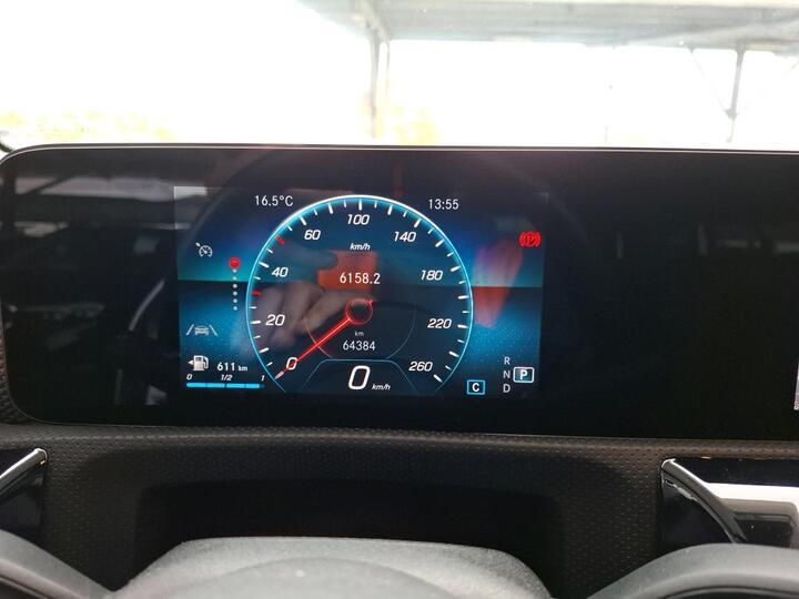 Mercedes Cla Shooting Brake II 180 d Business Line 8g-Dct