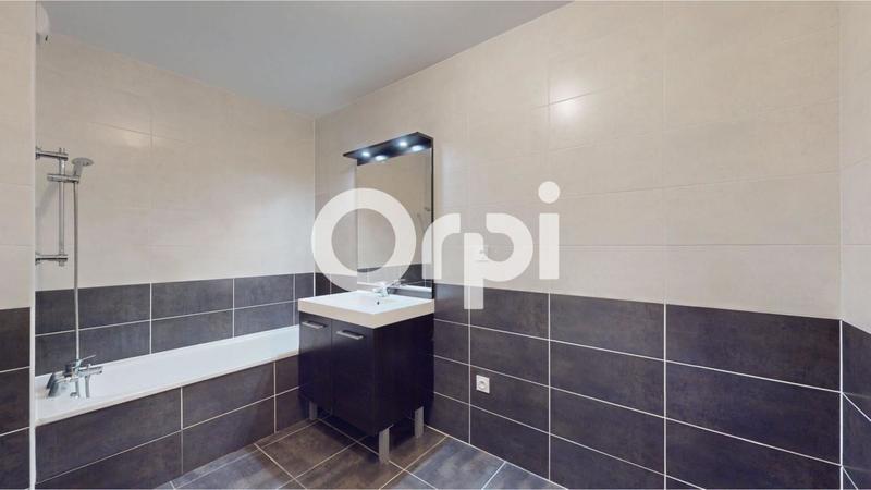 Appartement - 75 m² - 4 pièces