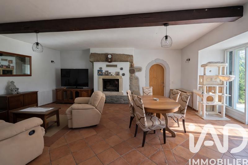 Maison - 263 m² - 4 pièces