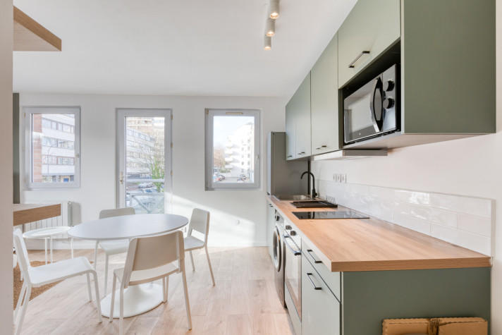 Appartement - 65 m² - 4 pièces