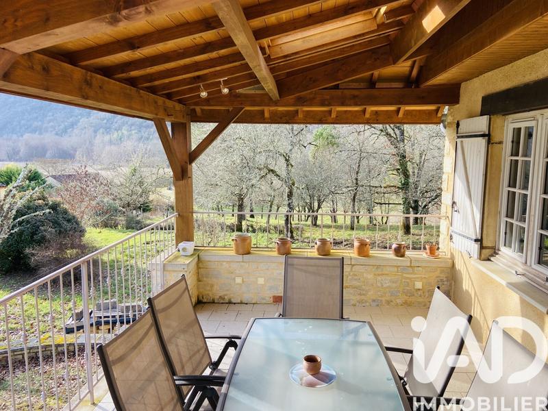 Maison - 146 m² - 6 pièces