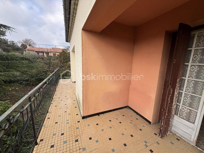 Maison - 81 m² - 5 pièces