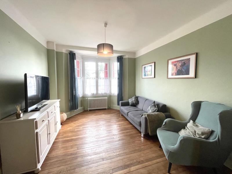 Maison d'architecte - 137 m² - 8 pièces