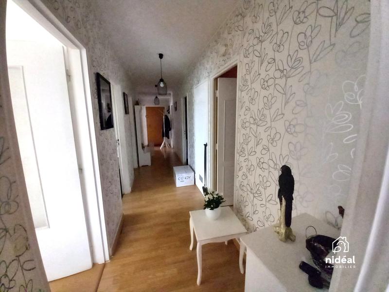 Appartement - 81 m² - 4 pièces