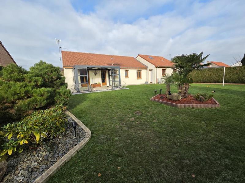 Pavillon - 95 m² - 5 pièces