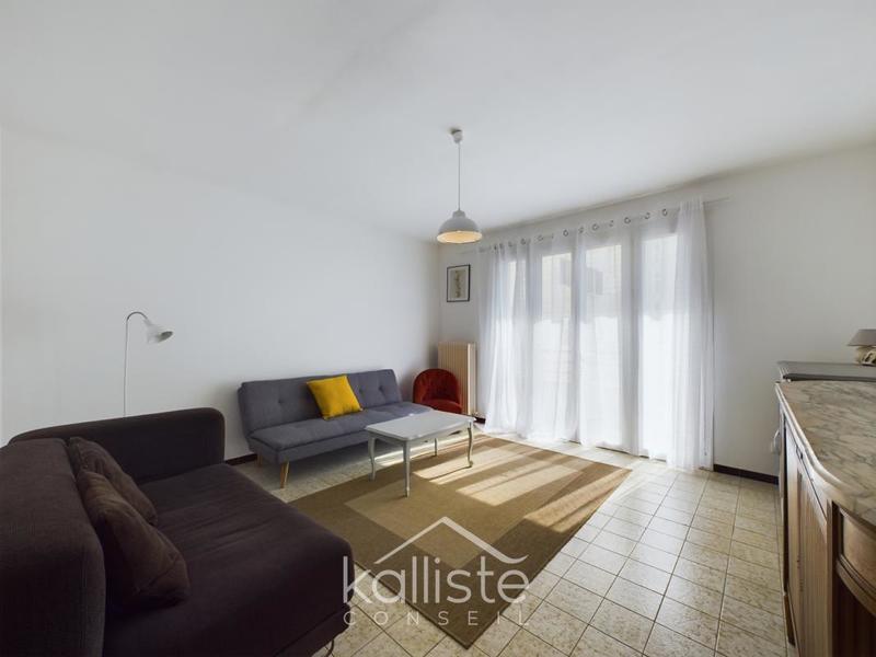 Appartement - 67 m² - 3 pièces